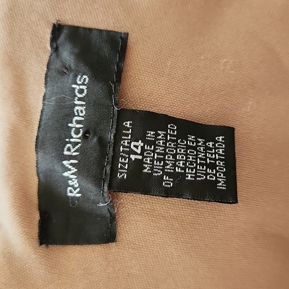 R&M Richards Evening Gown Cold Shoulder Lace Bodice Belted - Picture 13 of 16